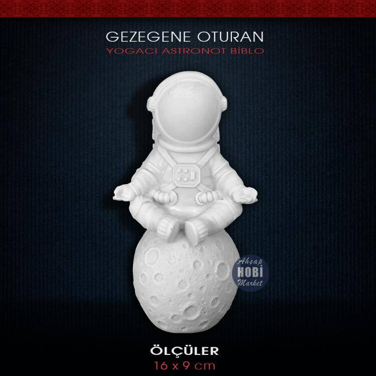 Astronot Gezegene Oturan Yogacı Biblo (16x9cm) Ham Polyester - 1