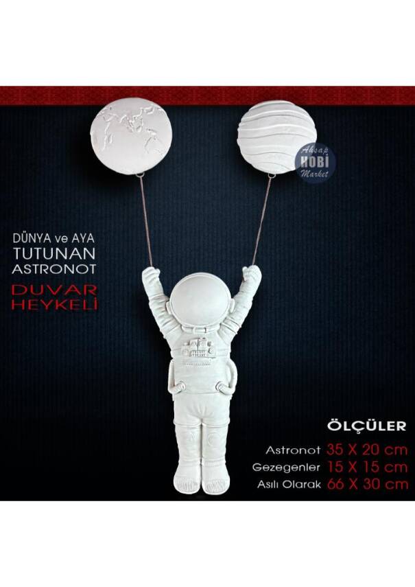 Aya ve Dünyaya Tutunan Astronot Duvar Heykeli (66x30 cm) Ham Polyester - 2