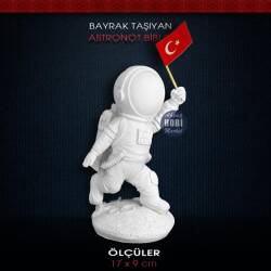 Polyester Bayraklı Astronot Biblo (17x9cm) - Tual Hobi Sanat