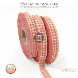 Yavruağzı Beyaz Pötikare Jakarlı Kurdele (Genişlik 1,2 cm) 1 Metre - Tual Hobi Sanat